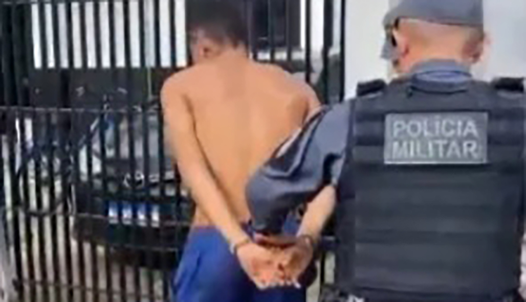 Ladrão é preso e foge da delegacia, causando tumulto na PM