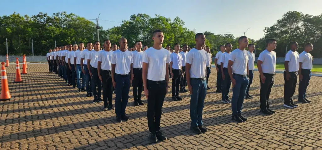 Organizações militares incorporam 313 jovens ao serviço ativo