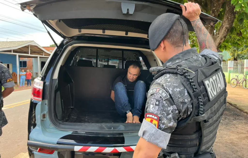 Criminoso libera refém após negociação segura com a PM