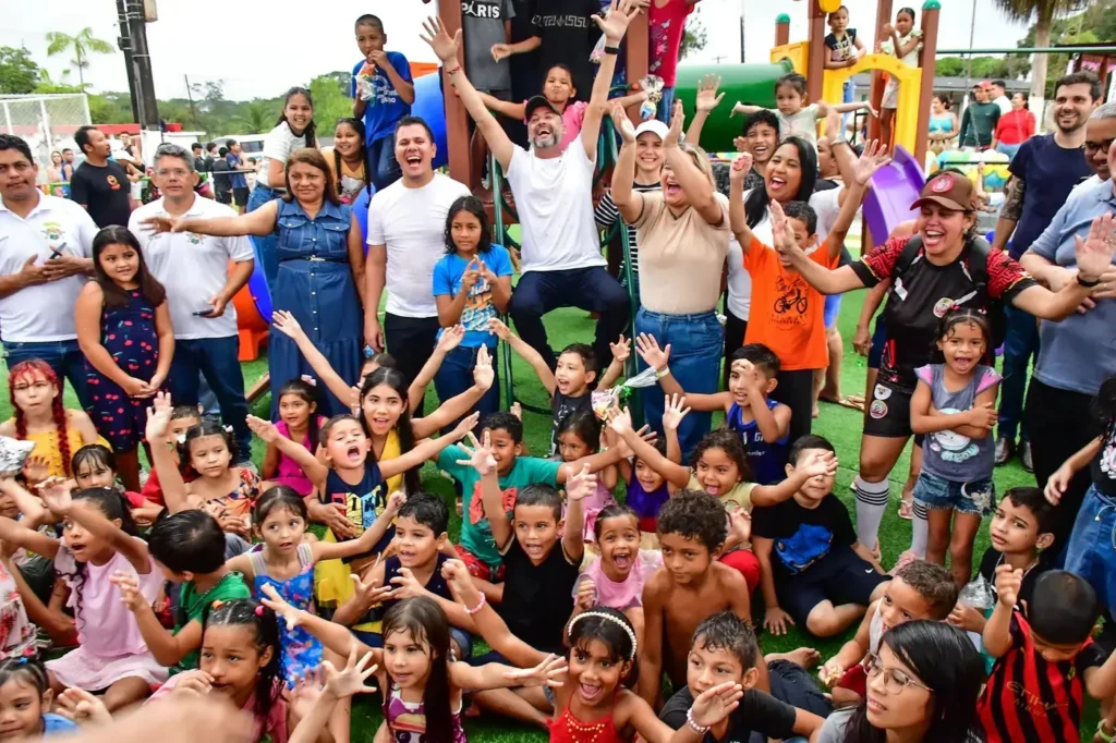 Governador Clécio entrega obras e anuncia benefícios para Serra do Navio