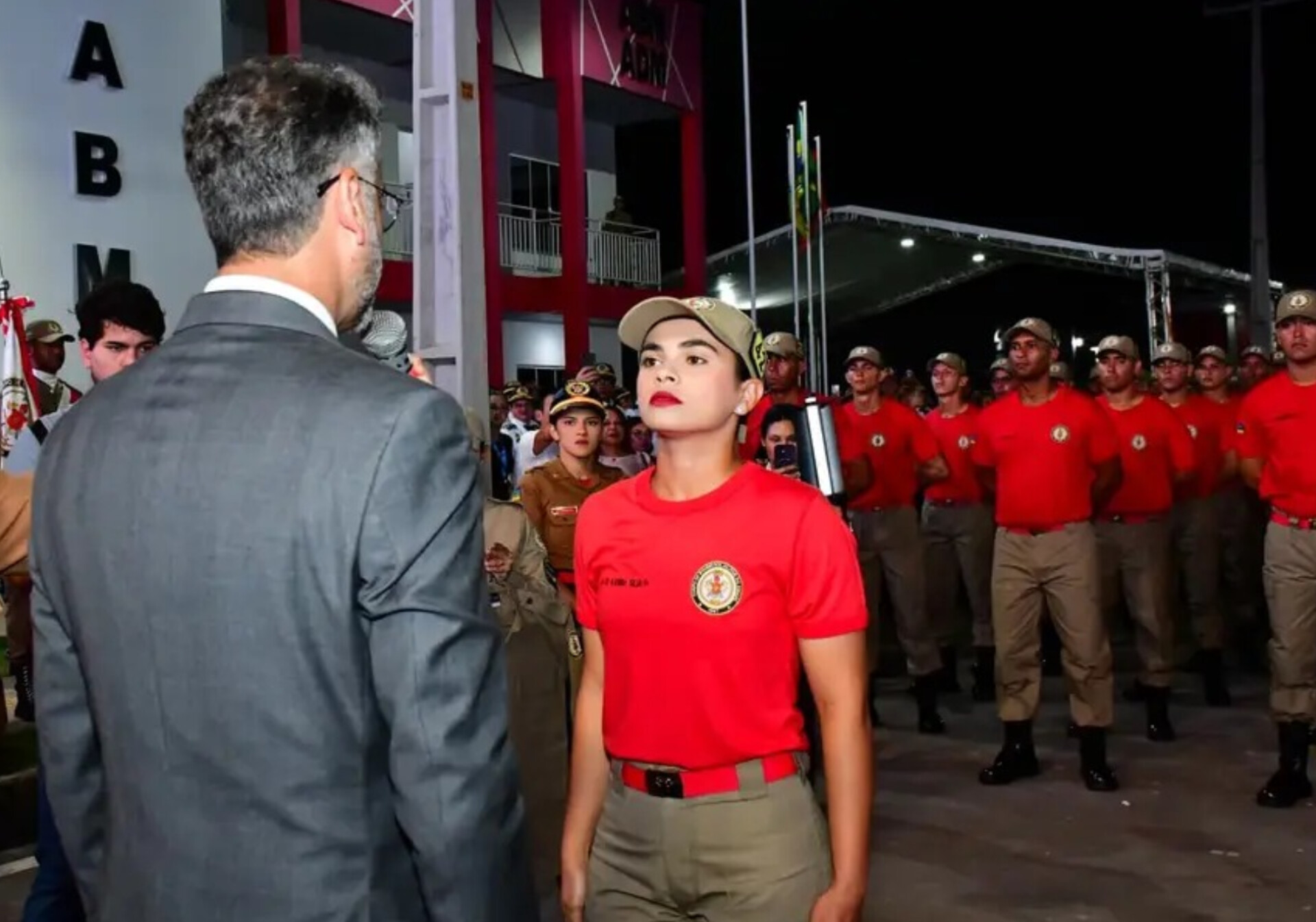 Clécio anuncia convocação de mais 90 aprovados para Bombeiros
