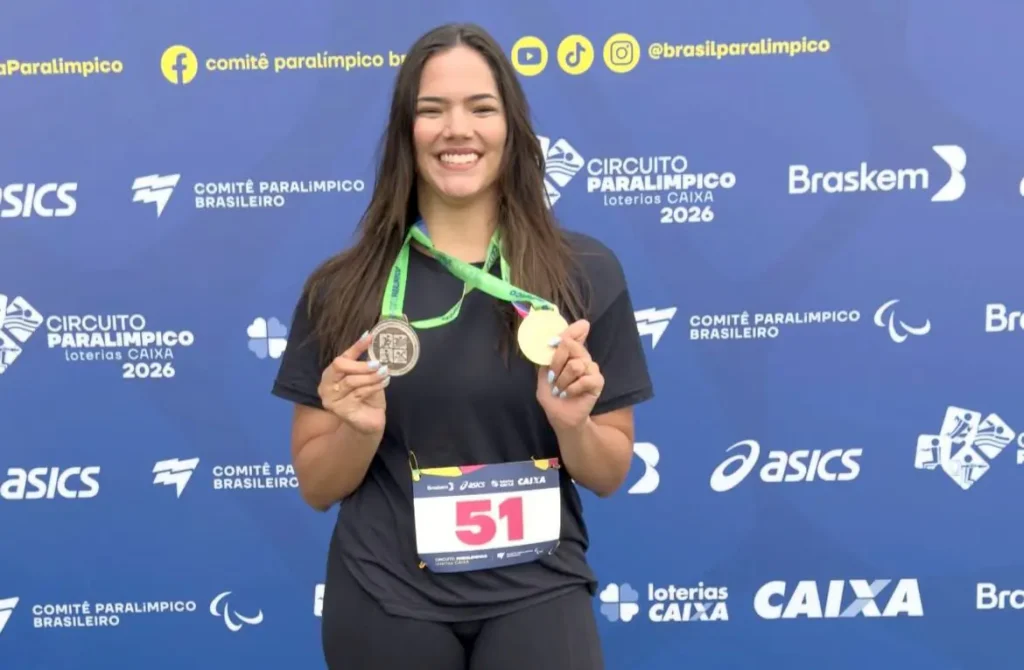 Wanna Brito conquista ouro e prata no Circuito Paralímpico