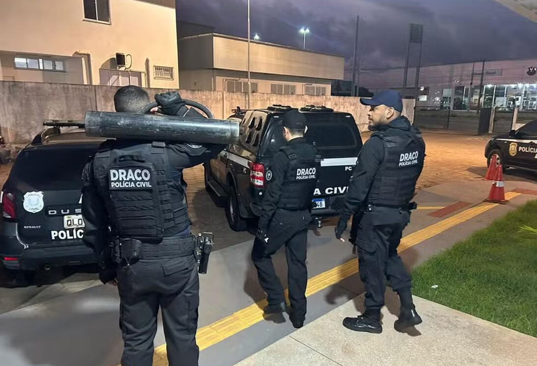 Agentes da segurança pública em operação contra vendas ilegais
