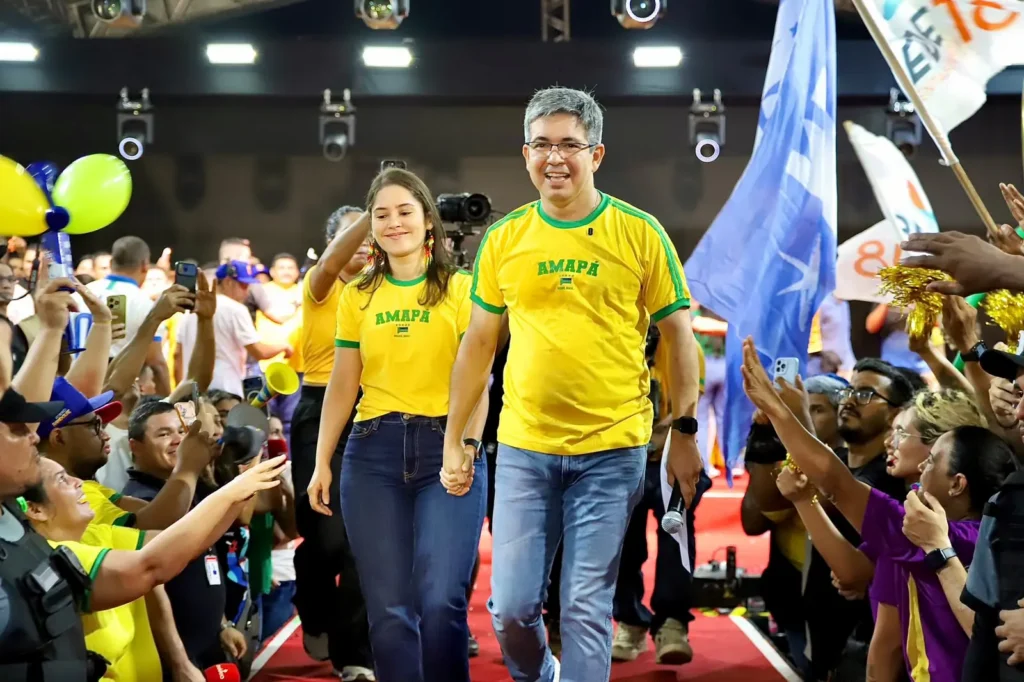 Randolfe encerra evento de lançamento da pré-candidatura com segurança