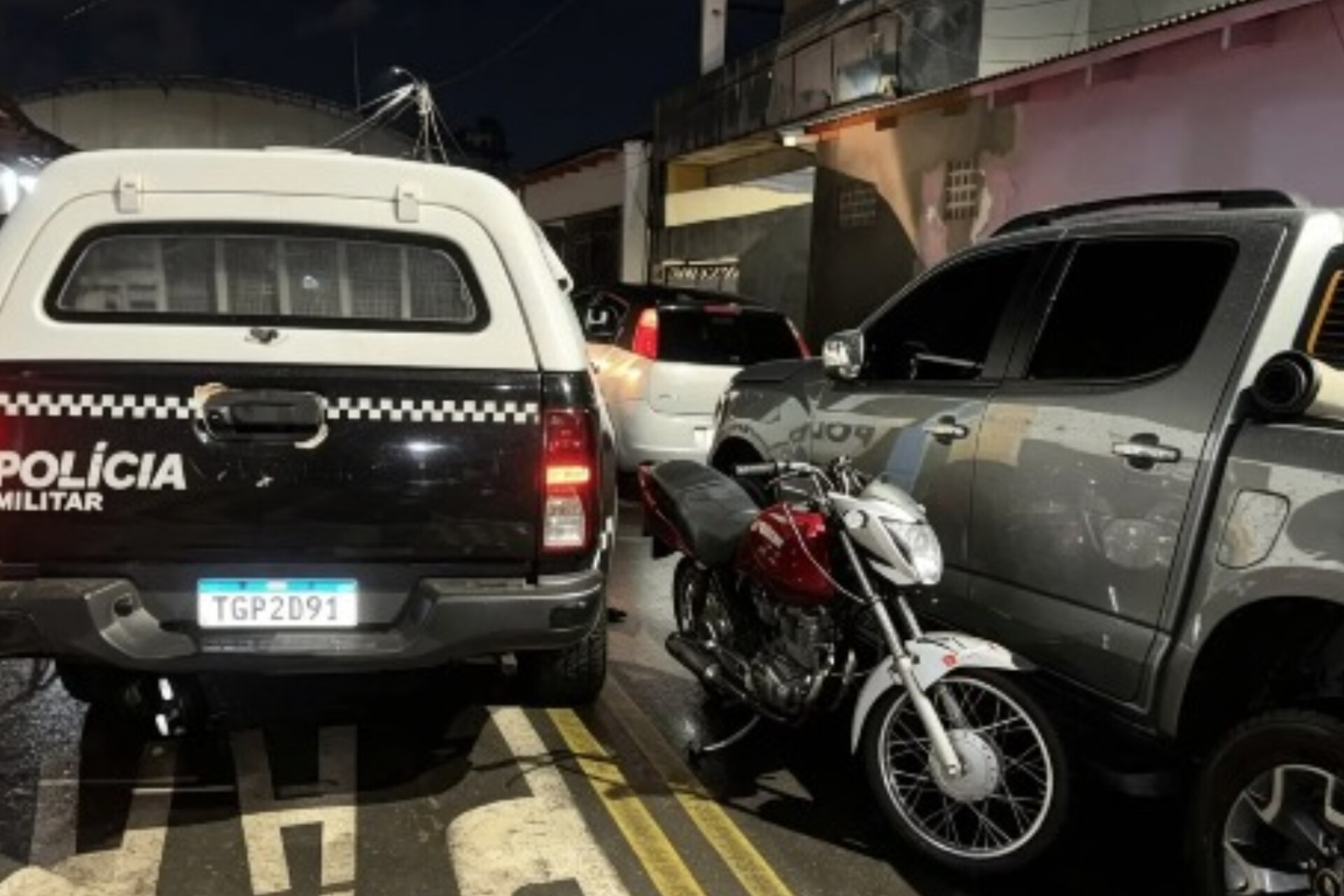 Suspeito sem CNH é preso após perseguição e colisão em SP