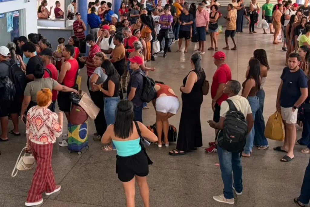 PF apura possíveis crimes ligados ao transporte e ao fornecimento de combustíveis