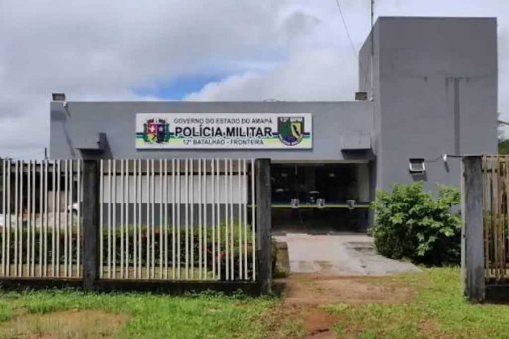 Homem agride companheira e incendeia residência em Oiapoque