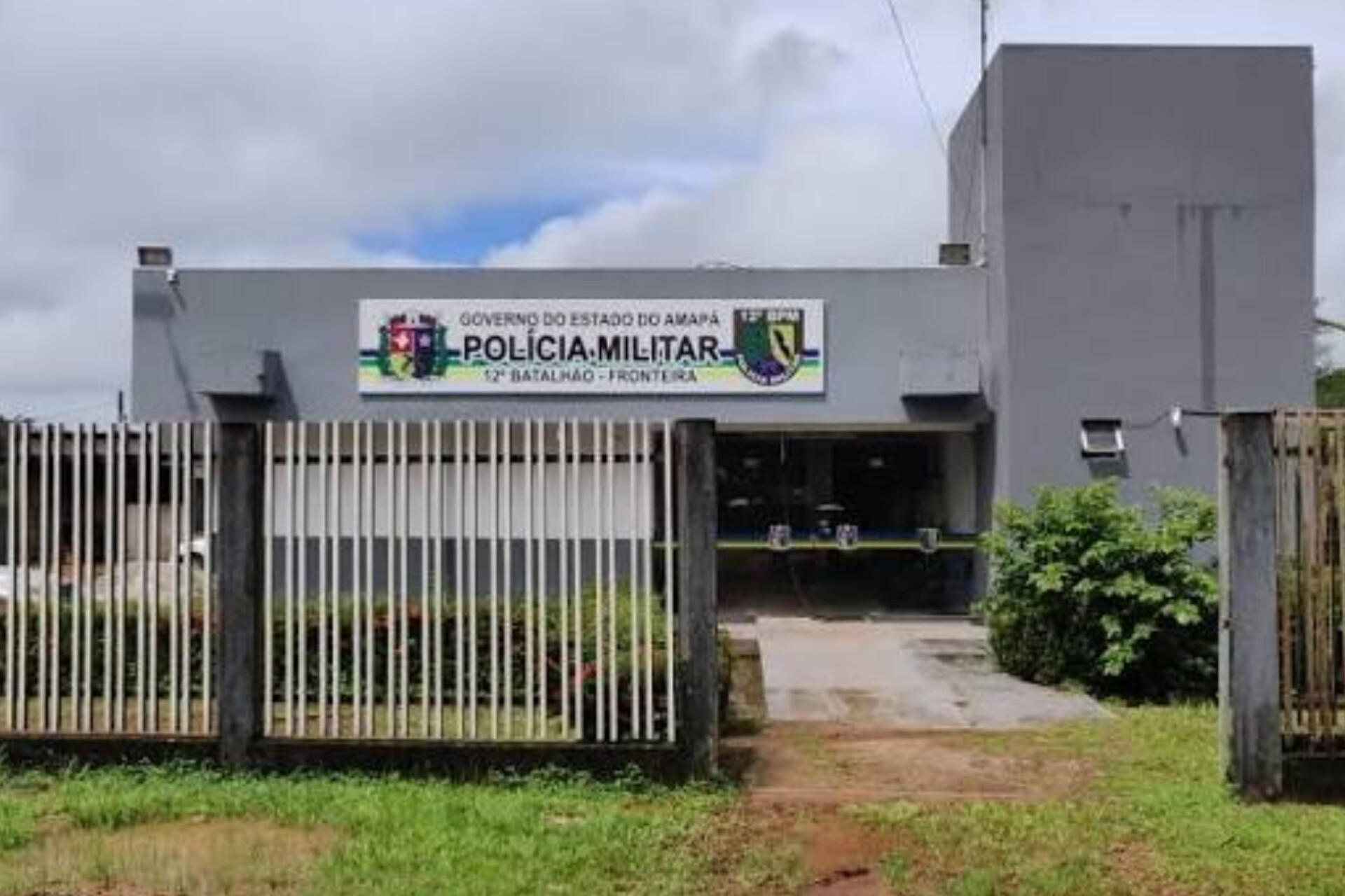 Homem agride companheira e incendeia residência em Oiapoque