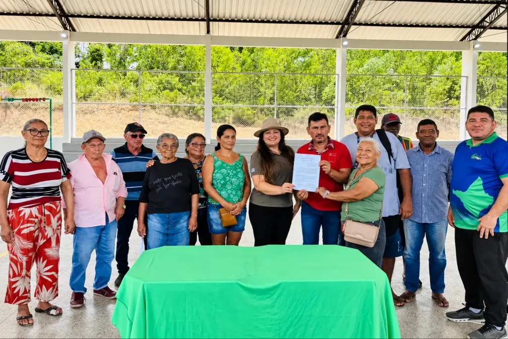 Governo do Amapá entrega equipamentos do Açaí Bot para impulsionar bioeconomia