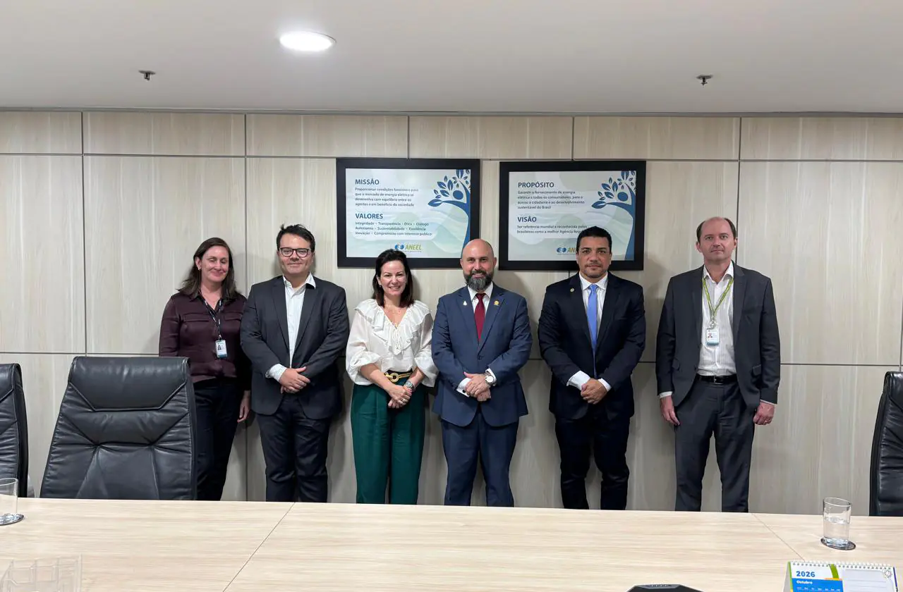 OAB/AP busca soluções para reduzir custo de energia elétrica estatal